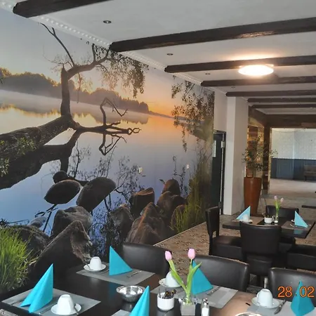فندق Parkhotel 3*