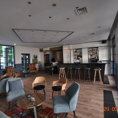 מלון Parkhotel שוודט
