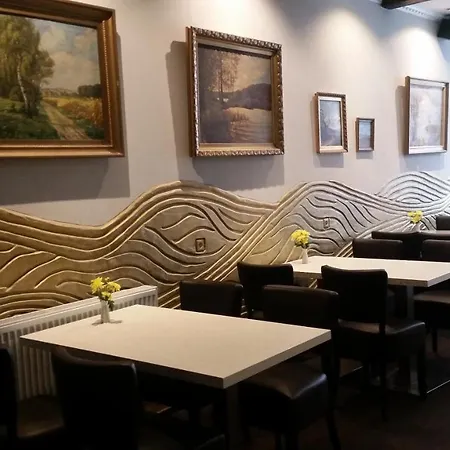 Parkhotel شفيدت