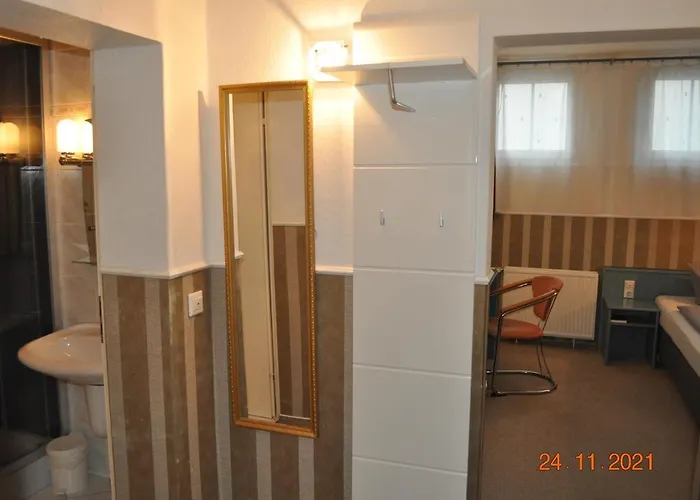 Parkhotel فندق 3*