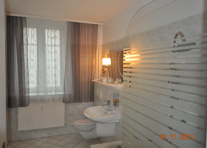 Parkhotel فندق 3*